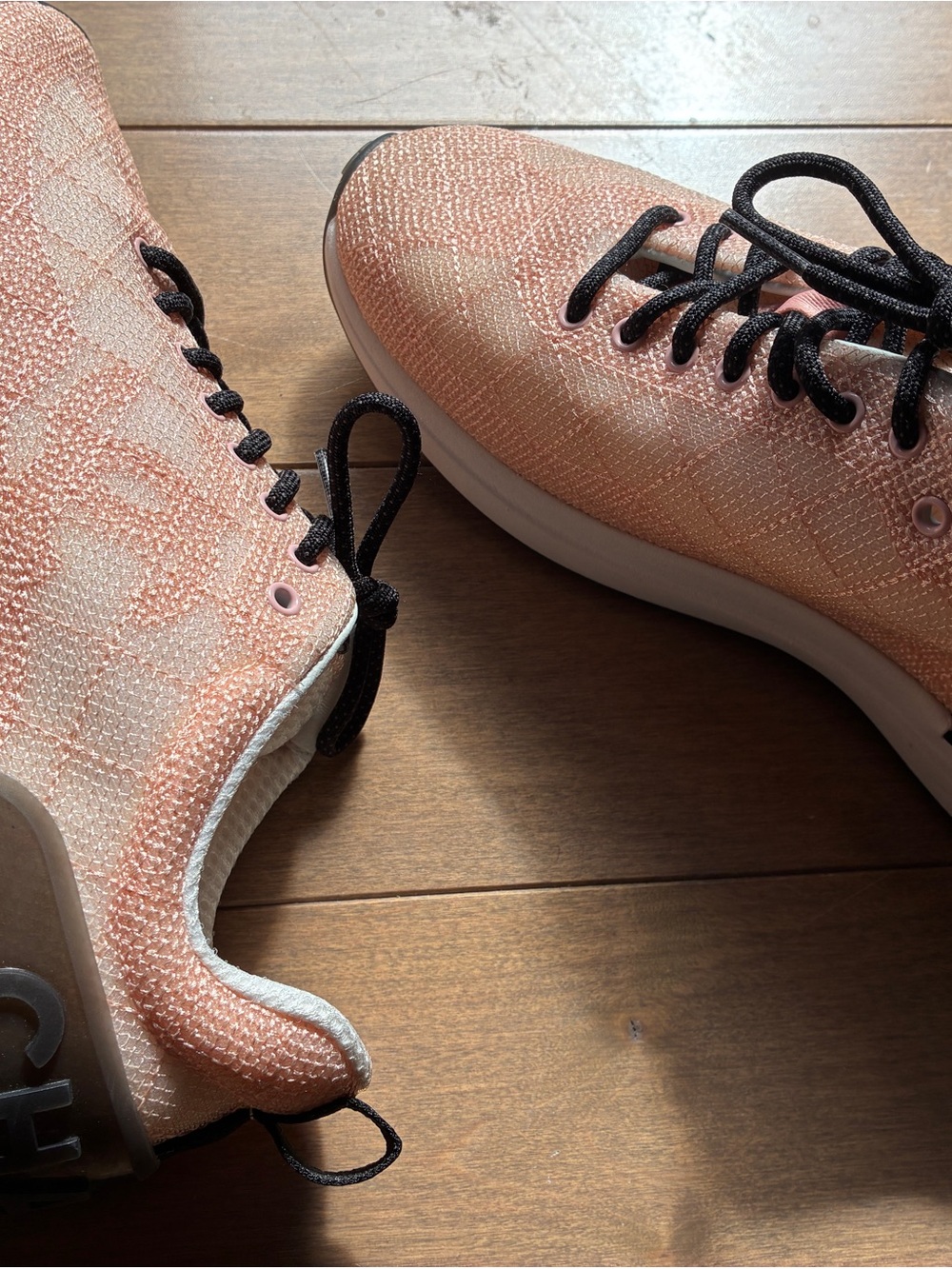 CHANEL Peach Knit Low-Top Sneakers with Black Laces